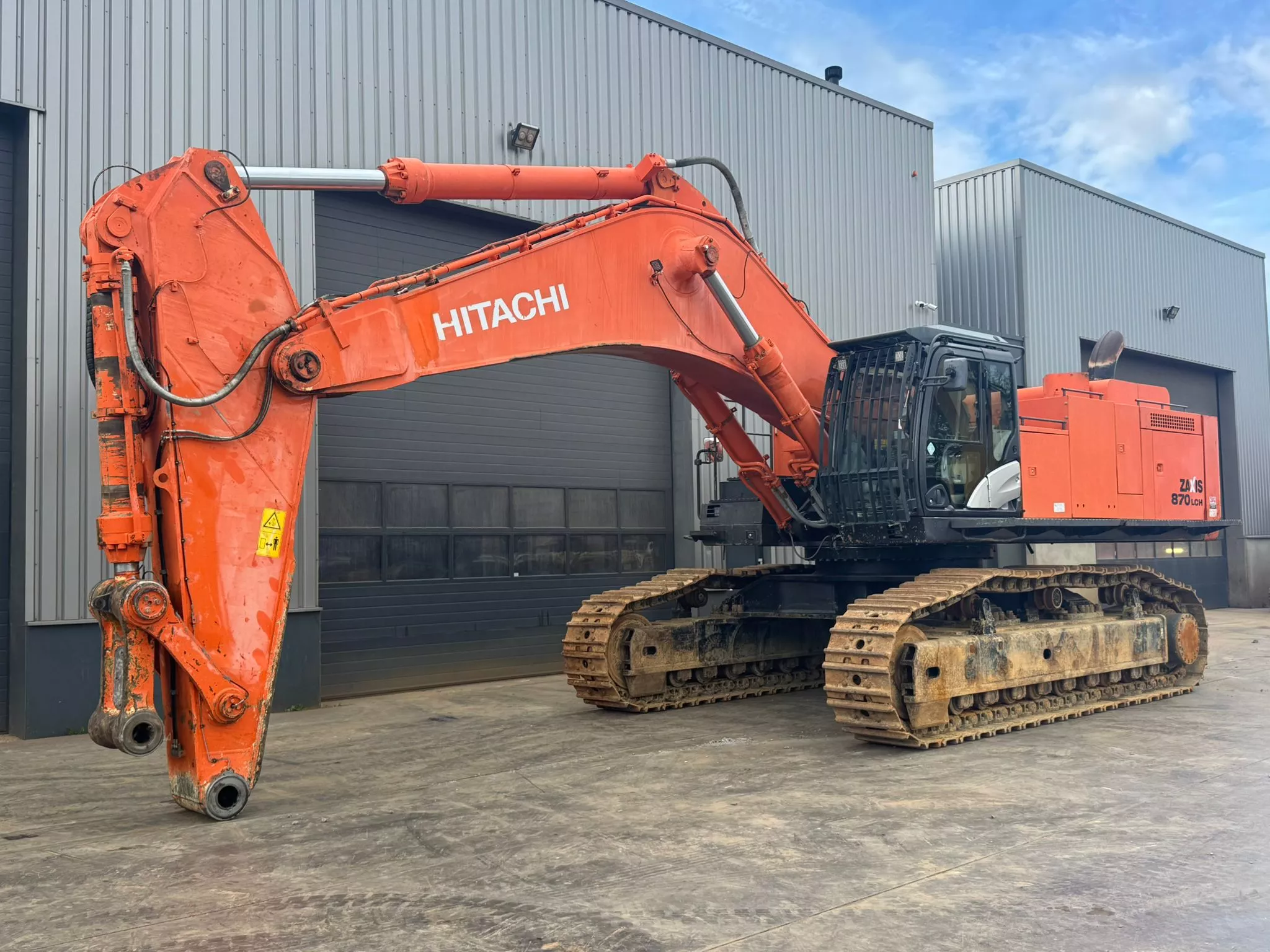 Hitachi ZX870LCH-5B - BIG Machinery
