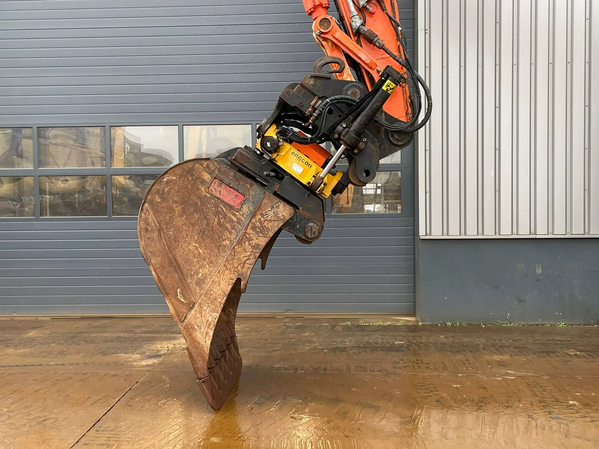 Hitachi ZX250LC-6 - BIG Machinery