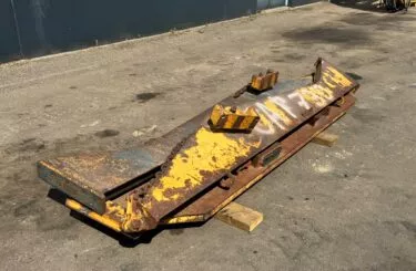 Caterpillar Tail gate730