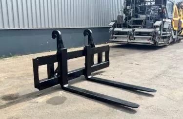 Pallet forks L150-L220 Mech 11 Ton 2400/1600mm