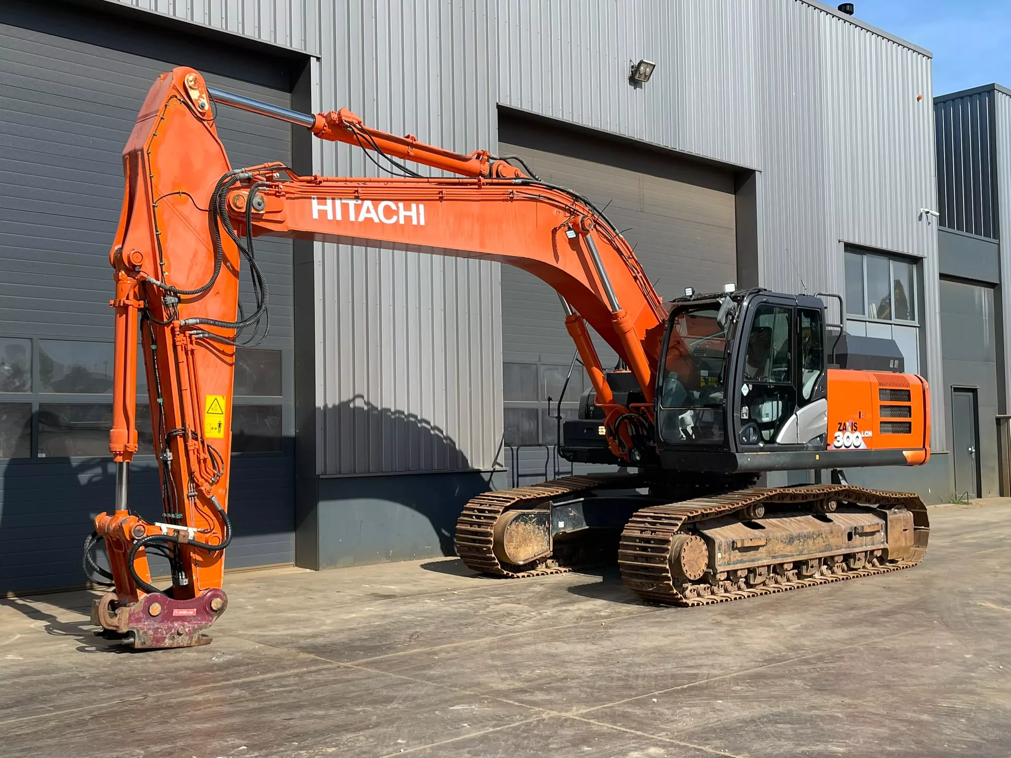 Hitachi ZX300LCN-6 - BIG Machinery