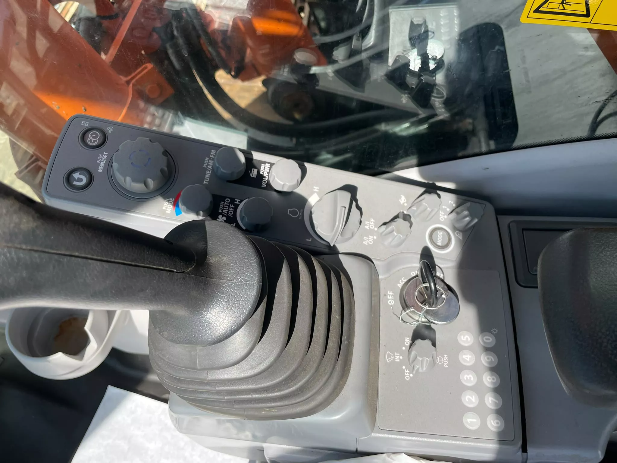 Hitachi ZX300LCN-6 - BIG Machinery