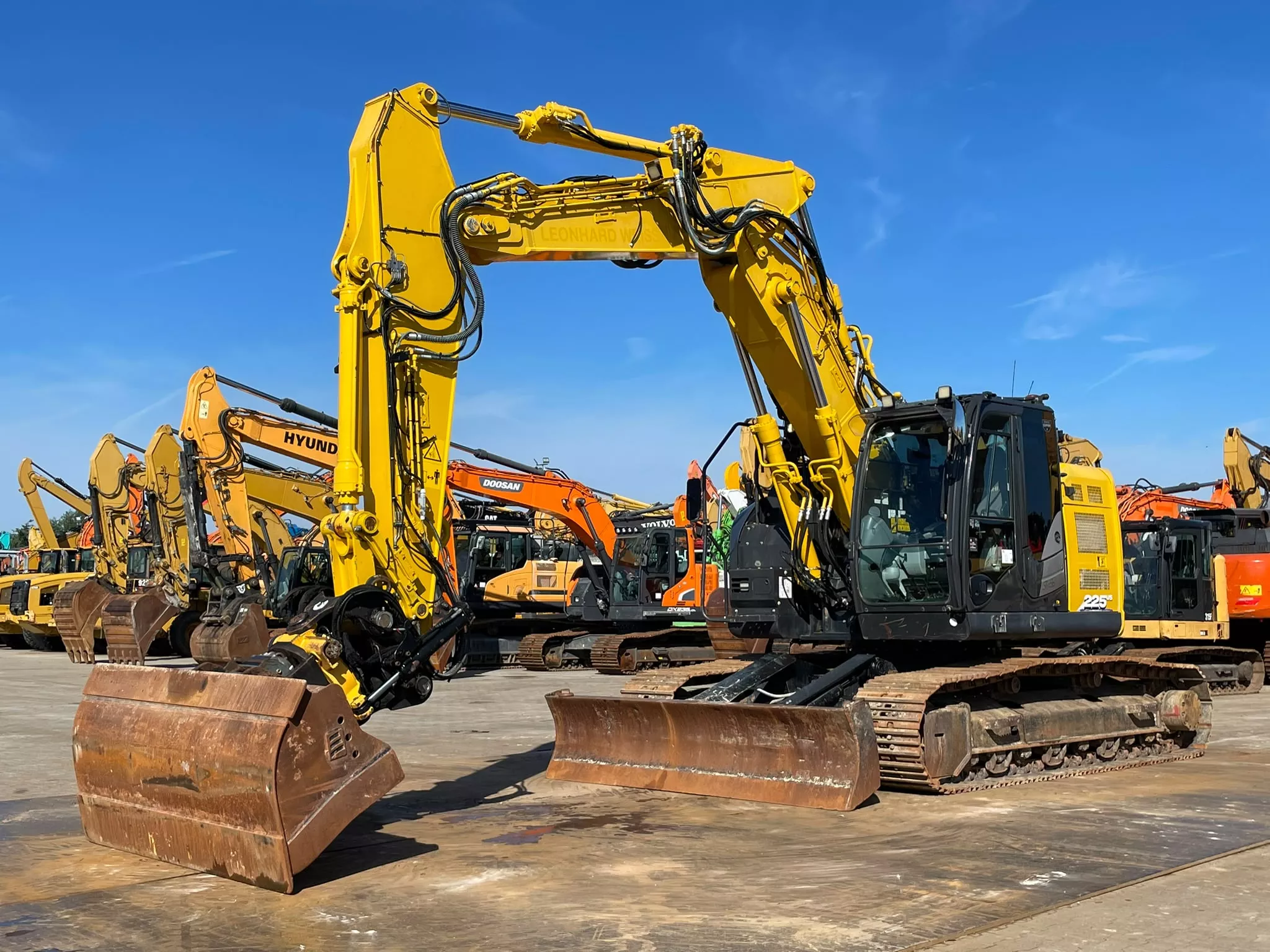 Hitachi ZX225USLC-6 - BIG Machinery