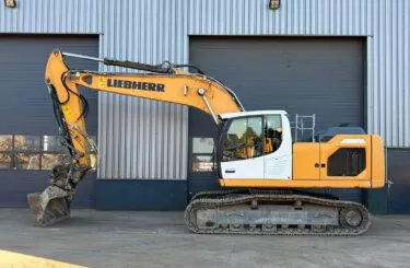 Liebherr R922LC