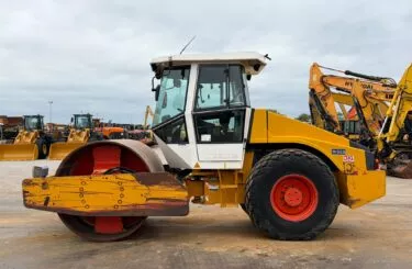 Dynapac CA302D